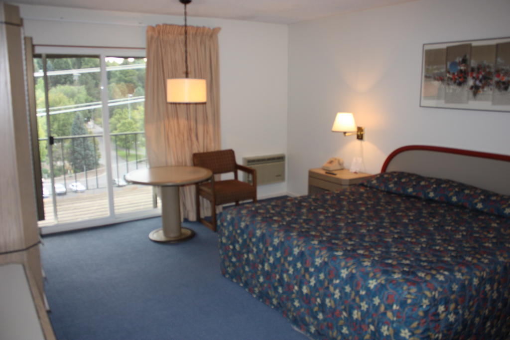 Nendel'S Motor Inn Pullman Room photo